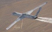 EUA querem armar drone com laser e bombas de fedor 