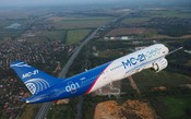 Primeiro avião comercial moderno russo só será entregue em 2022