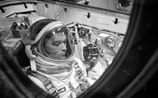 Michaell Collins, o terceiro membro da Apollo 11, morreu aos 90 anos