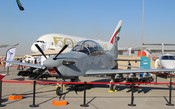 Novo caça leve com DNA brasileiro está presente no Dubai Air Show