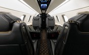 Conheça o interior do jato da Embraer que ganhou o interior Bossa Nova