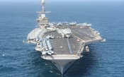 Secretário de Defesa dos EUA ordena que porta-aviões permaneça no Mediterrâneo