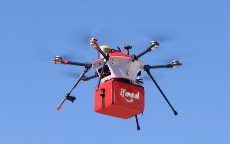Anac autoriza uso de drone para delivery de comida no Brasil