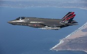 Trump discute os custos do F-35 com presidente da Lockheed
